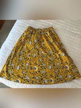 Talbots Floral A-Line Skirt in Yellow with Navy & White Print